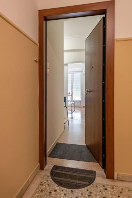 Kerameikos 2 Bedroom Apartment Афины Экстерьер фото