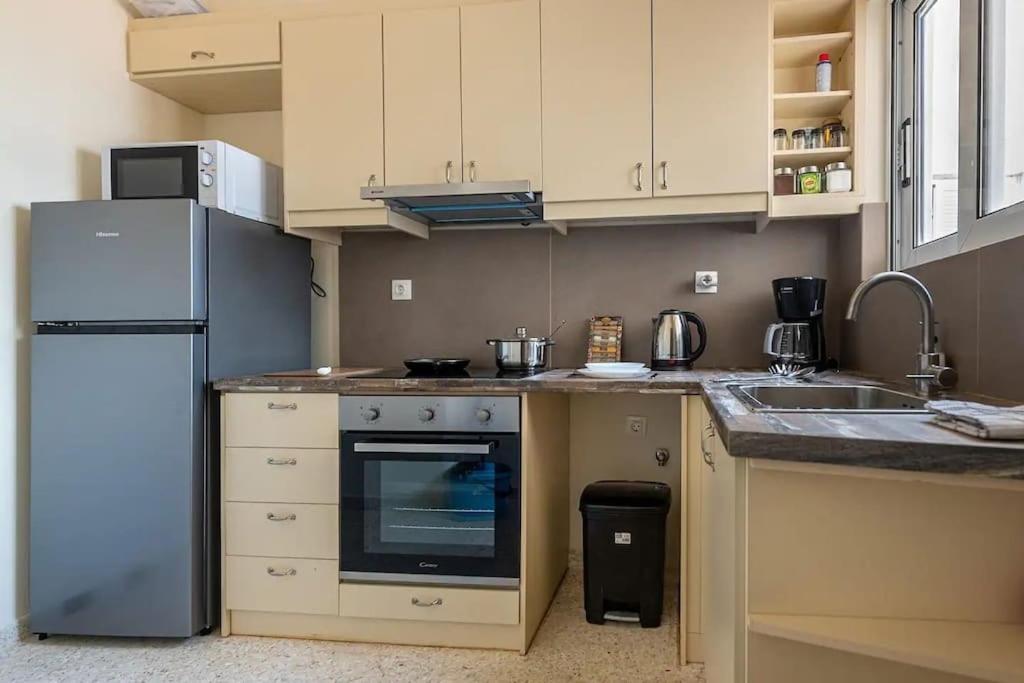 Kerameikos 2 Bedroom Apartment Афины Экстерьер фото